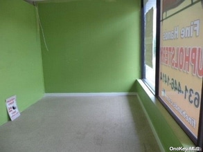 179-185 Great East Neck Rd, West Babylon, NY à louer Photo intérieure- Image 2 de 4