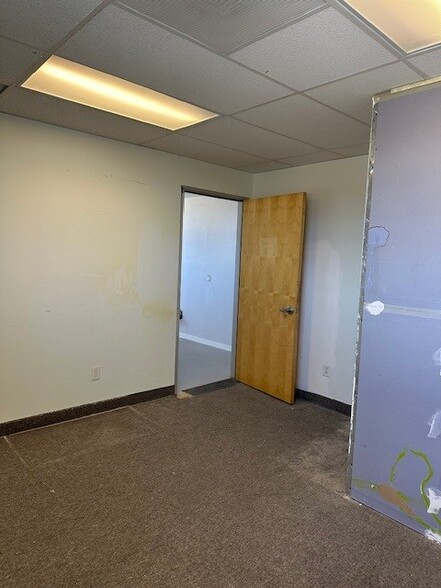 3056 Del Monte Blvd, Marina, CA for lease - Interior Photo - Image 3 of 20