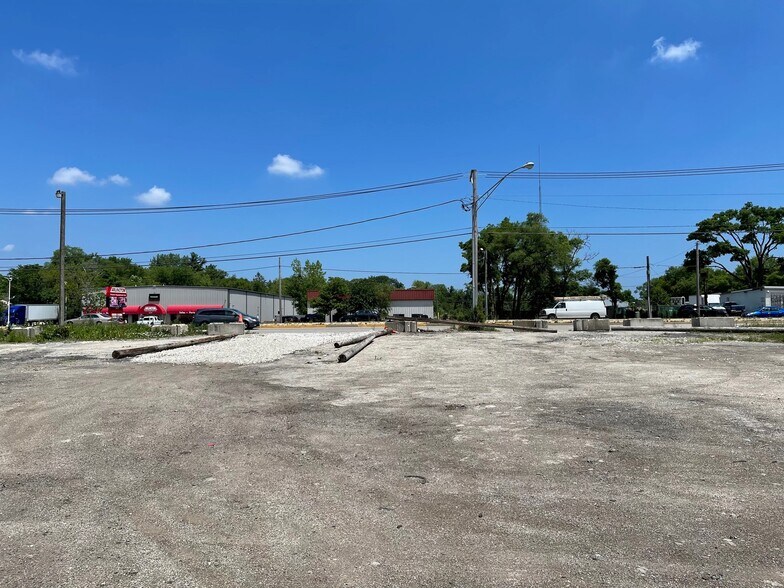 20140-20152 N Rand Rd, Palatine, IL à vendre - Photo du bâtiment - Image 3 de 10
