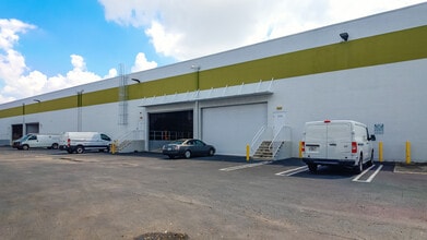 1400 NW 88th Ave, Doral, FL for lease Building Photo- Image 2 of 10