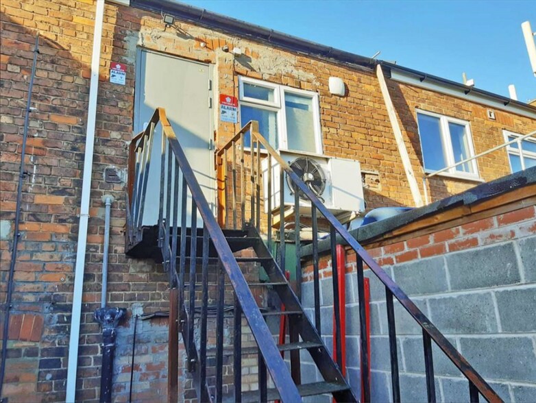 3-7 Bottesford Rd, Scunthorpe à vendre - Photo du bâtiment - Image 3 de 3