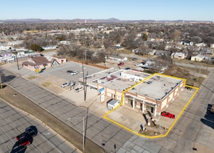 1801 NW Cache Rd, Lawton, OK - Aerial map view