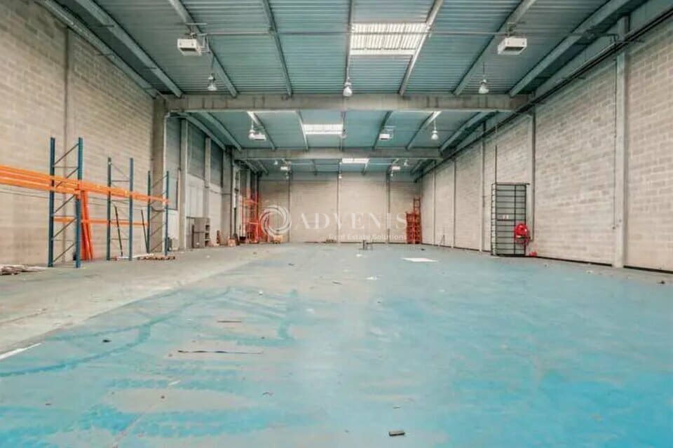 Flex in Le Blanc-Mesnil for lease Interior Photo- Image 1 of 7