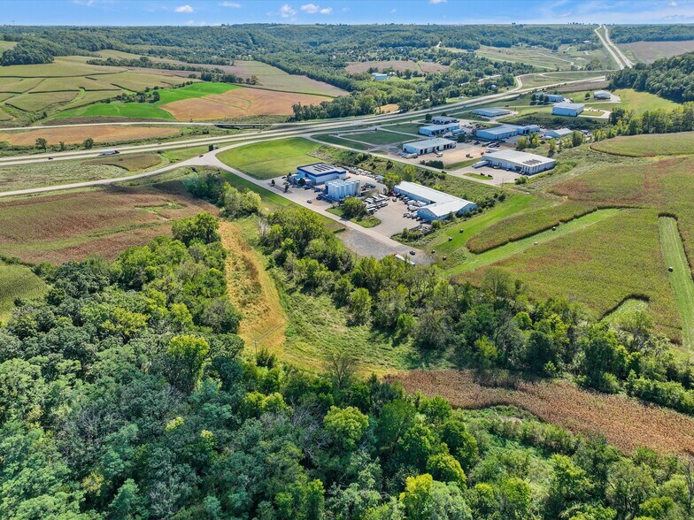0 Silverwood Dr, Dubuque, IA for sale - Aerial - Image 2 of 7