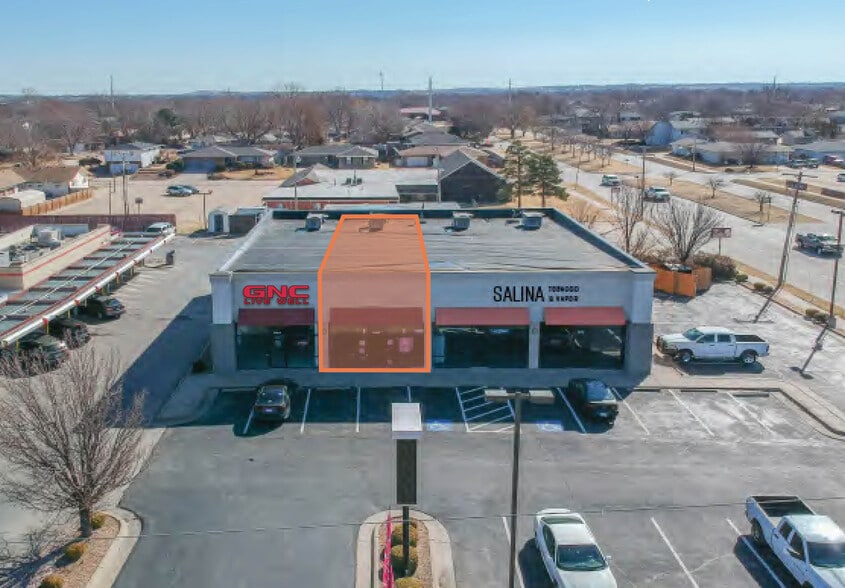 2629 Market Pl, Salina, KS for lease - Building Photo - Image 3 of 4