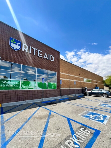 1380 Barstow Rd, Barstow, CA for sale - Primary Photo - Image 1 of 9