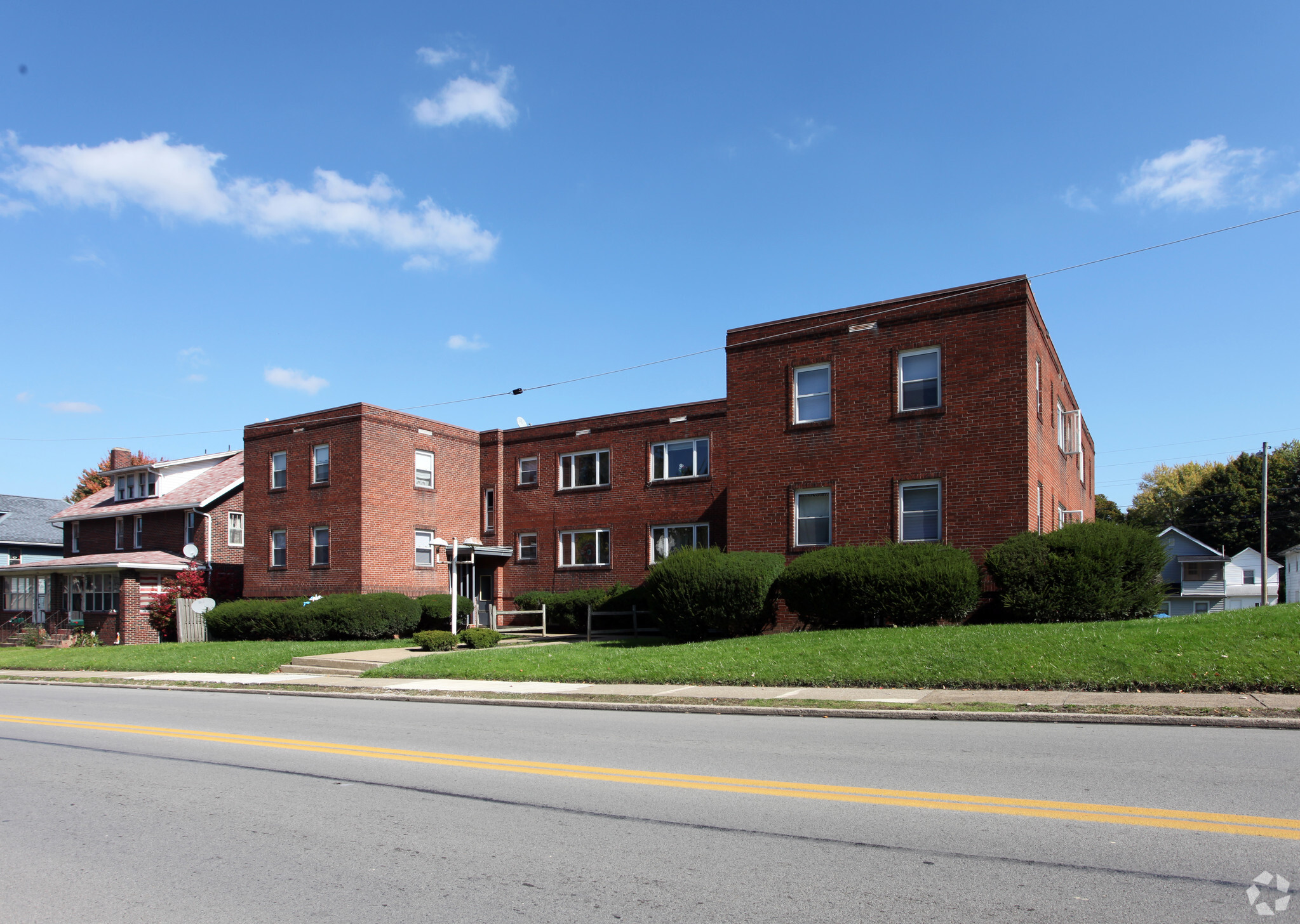 287 Stambaugh Ave, Sharon, PA for sale Primary Photo- Image 1 of 1