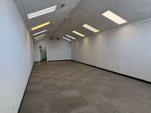 525-1100 N Elm St, Denton, TX for lease - Building Photo - Image 3 of 6