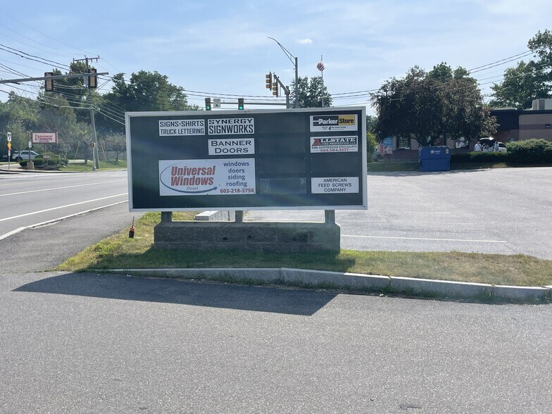 880 Candia Rd, Manchester, NH à louer - Photo du bâtiment - Image 3 de 3