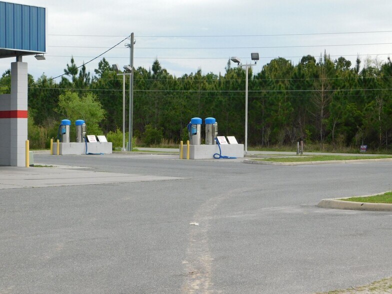 1174 SW Real Ter, Lake City, FL à vendre - Photo du bâtiment - Image 2 de 5