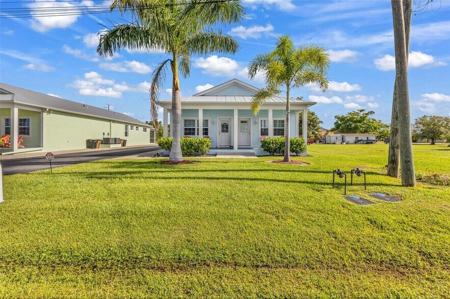 Punta Gorda Duplex Portfolio portefeuille de 1 propriétés à vendre sur LoopNet.ca - Photo principale - Image 2 de 2