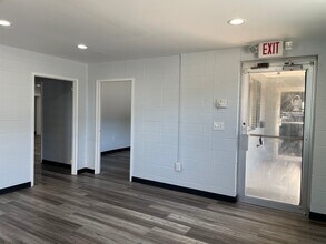 1263 S Pleasantburg Dr, Greenville, SC for sale Interior Photo- Image 1 of 6