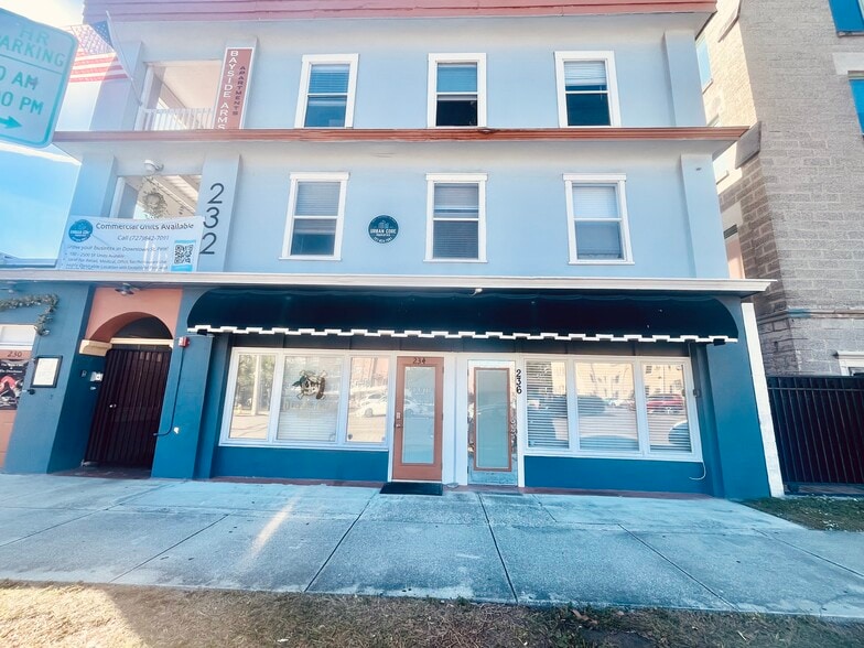 232 4th St N, Saint Petersburg, FL à louer - Photo du bâtiment - Image 2 de 10