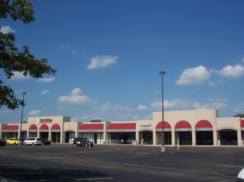 625 N Carriage Pky, Wichita, KS for sale - Building Photo - Image 2 of 14