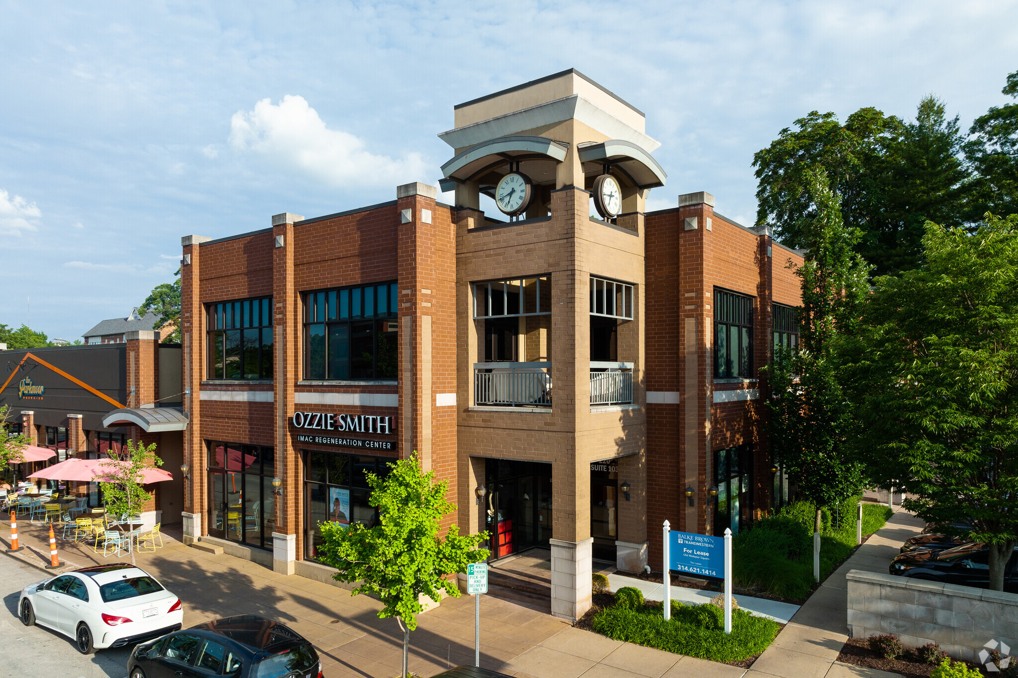 220 W Lockwood Ave, Webster Groves, MO for lease Primary Photo- Image 1 of 6