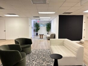 901 NE 79th St, Miami, FL for lease Interior Photo- Image 2 of 8