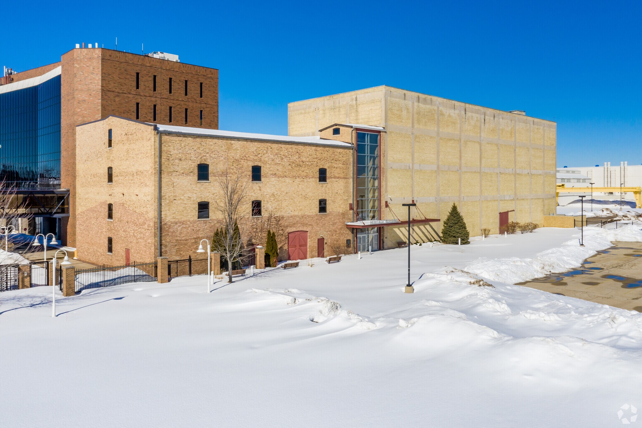 1100 Milwaukee Ave, South Milwaukee, WI for lease Primary Photo- Image 1 of 7