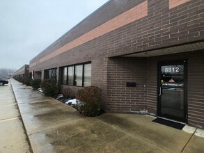 8800-8816 Tyler Blvd, Mentor, OH for lease Building Photo- Image 2 of 8