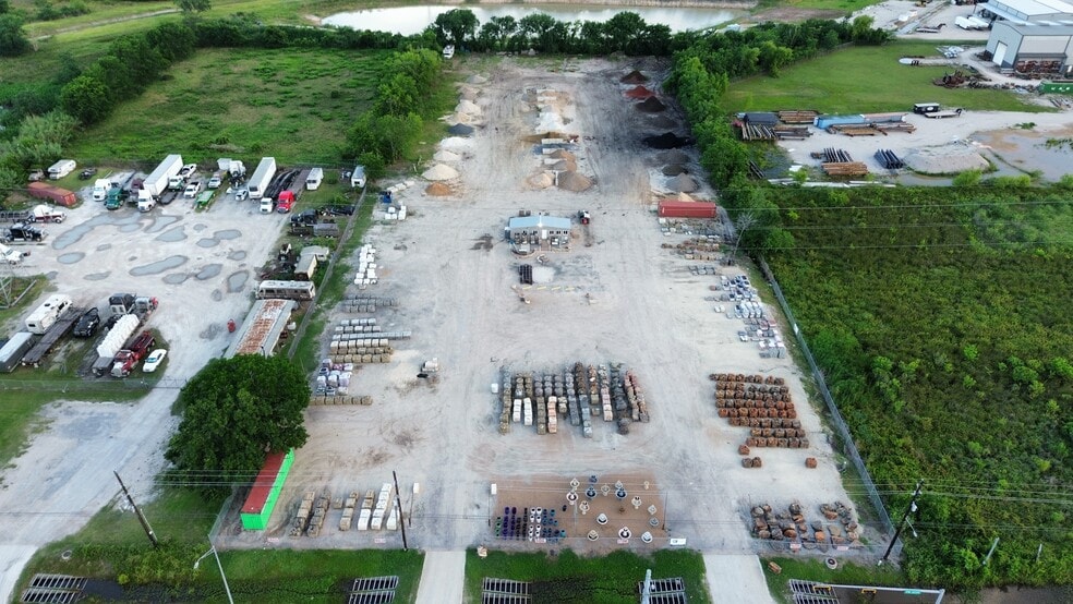 7010 McHard Rd, Houston, TX for sale - Building Photo - Image 1 of 7