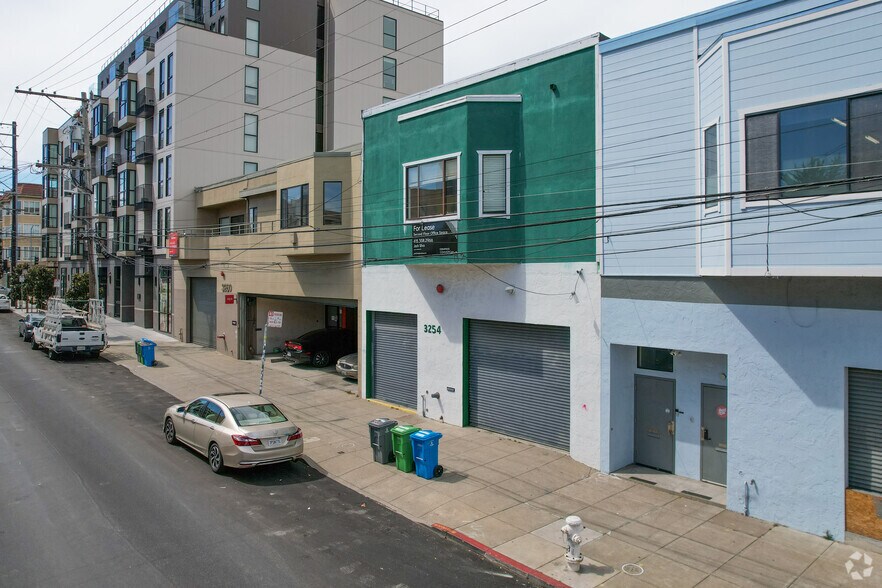 3254 19th St, San Francisco, CA à louer - Photo du bâtiment - Image 3 de 10