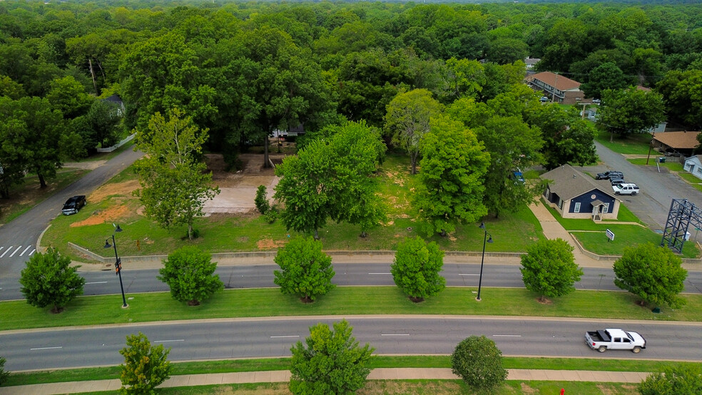 1152 Hunter St, Conway, AR for sale - Building Photo - Image 1 of 1