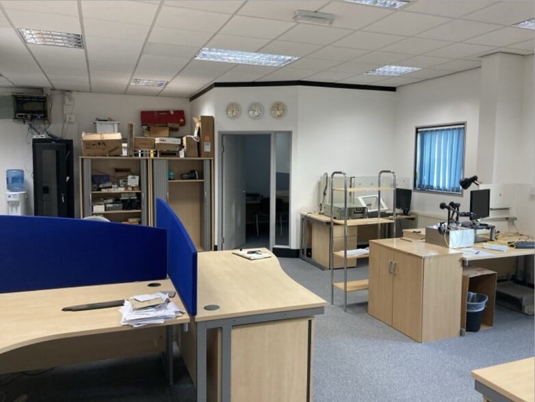 Saxon Way, Hessle for lease - Interior Photo - Image 3 of 5