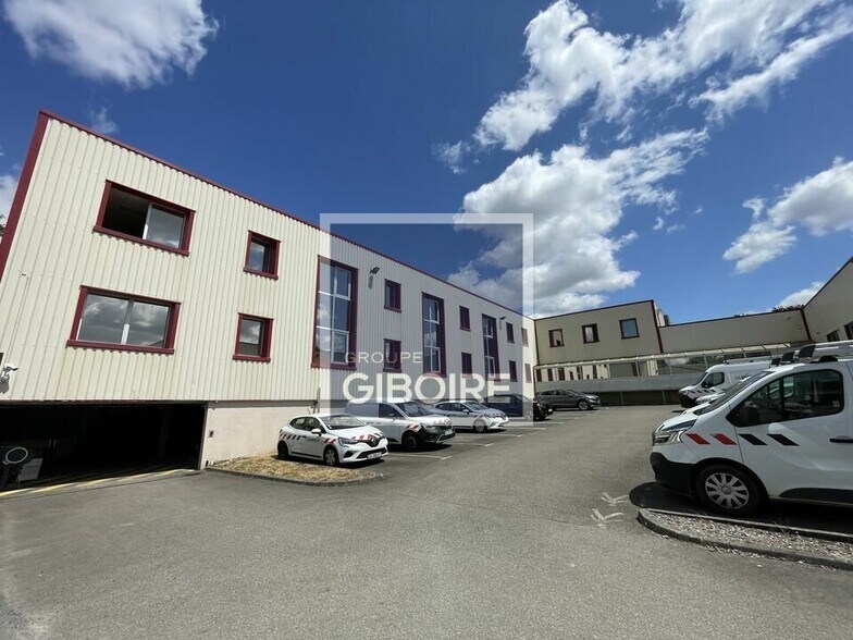 Industrial in Cesson-Sévigné for lease - Building Photo - Image 2 of 9