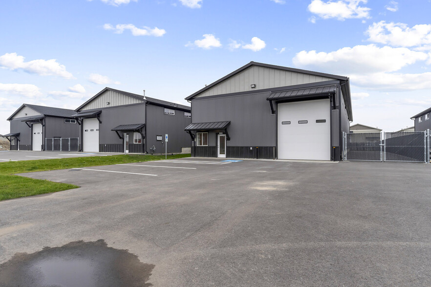 3493 W Daugharty Loop, Hayden, ID for lease - Building Photo - Image 3 of 26