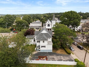 32 E Main St, Mystic, CT - Aérien Vue de la carte - Image1