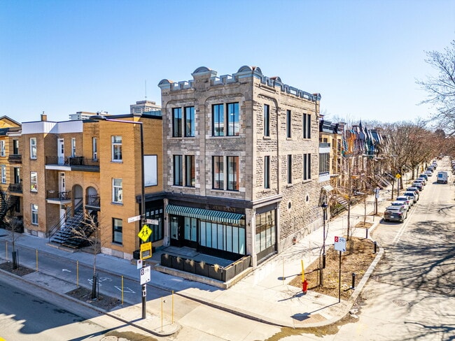 More details for 250 Av Des Pins E, Montréal, QC - Retail for Lease