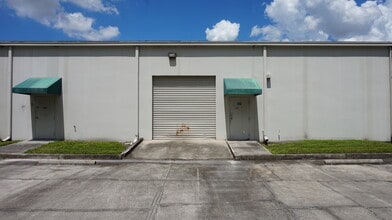 1209 Tech Blvd, Tampa, FL à louer Photo du bâtiment- Image 2 de 9