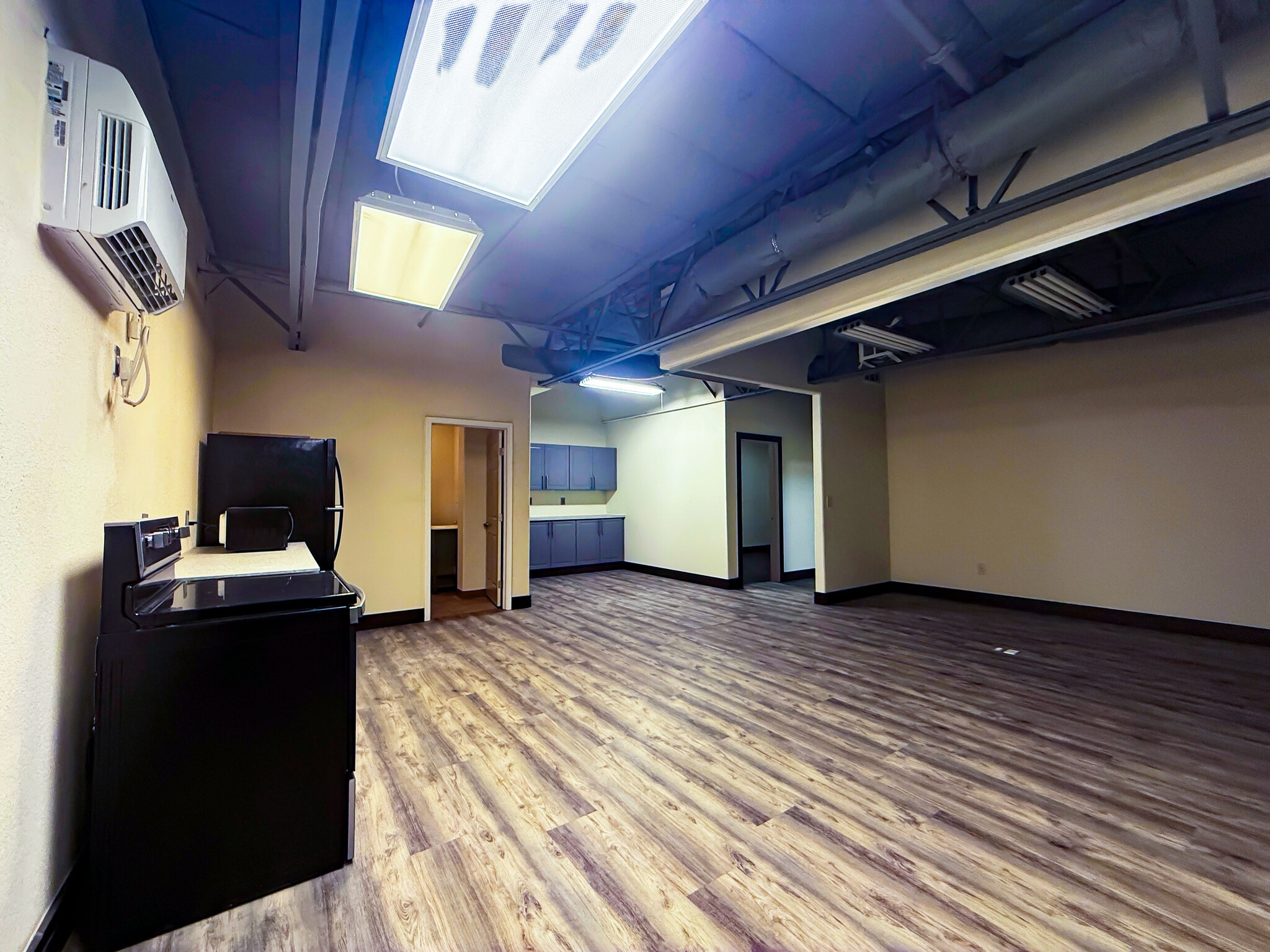 2925 N Lamb Blvd, Las Vegas, NV for lease Interior Photo- Image 1 of 5