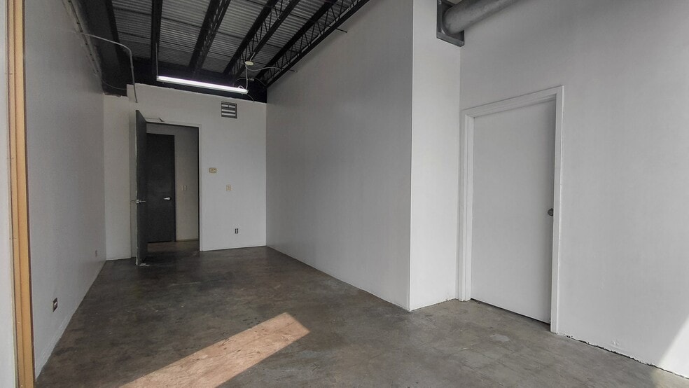 1612 Cleveland Ave, Atlanta, GA for lease - Building Photo - Image 3 of 15