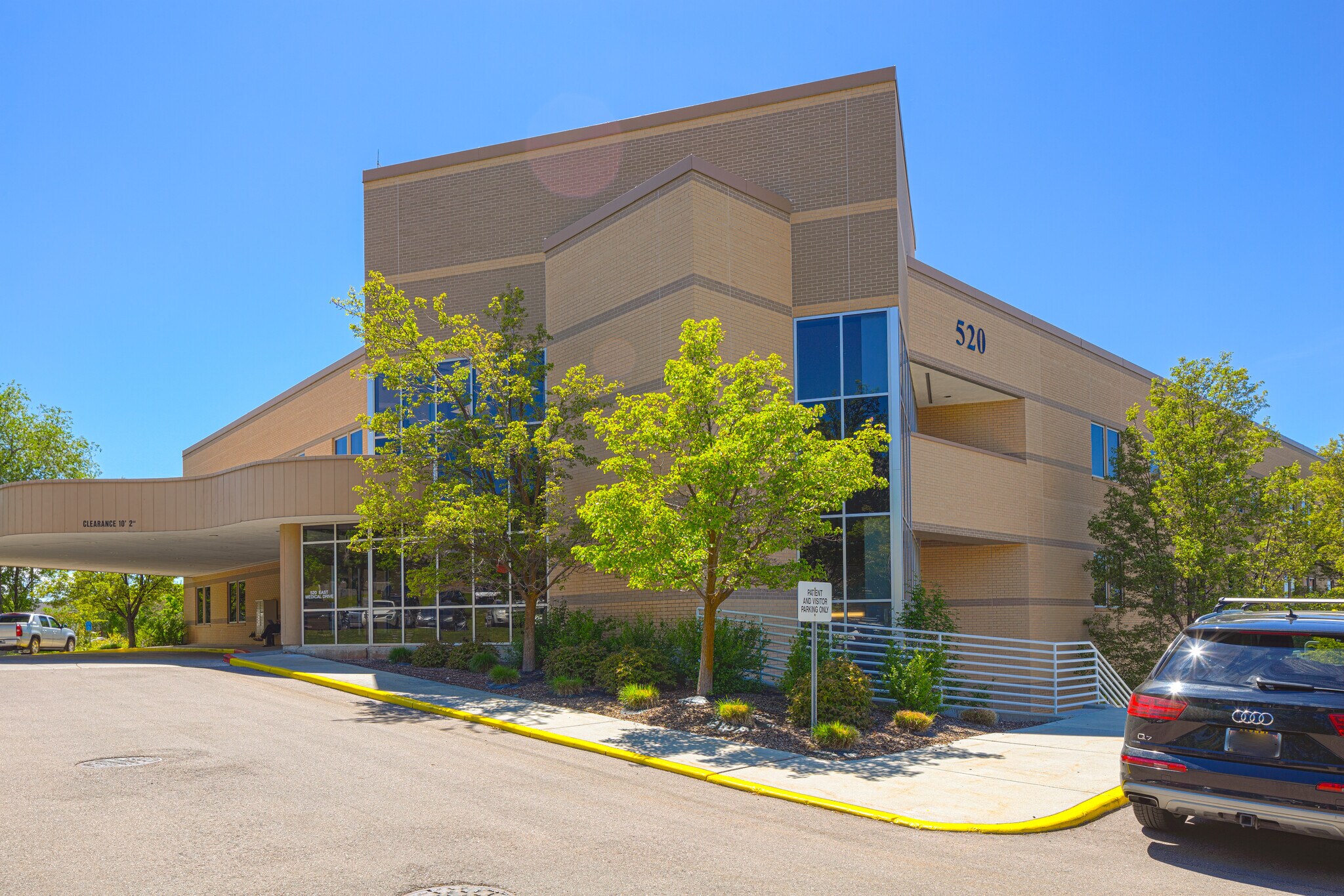 520 Medical Dr, Bountiful, UT à louer Photo principale- Image 1 de 9
