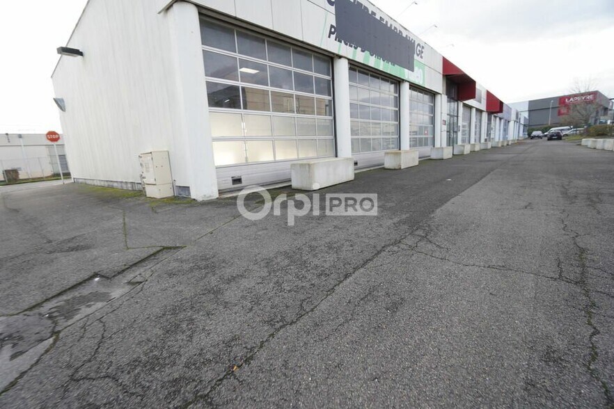Flex dans Marsannay-la-Côte à louer - Photo du bâtiment - Image 3 de 3