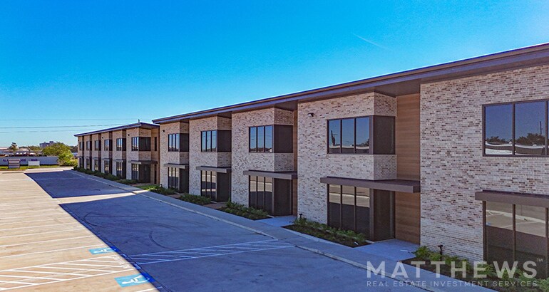 4109 Katy Hockley Rd, Katy, TX à vendre - Photo du bâtiment - Image 2 de 4