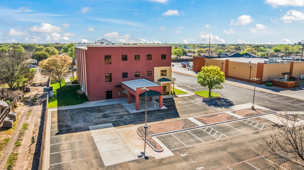 7202 Slide Rd, Lubbock, TX for lease - Building Photo - Image 3 of 79