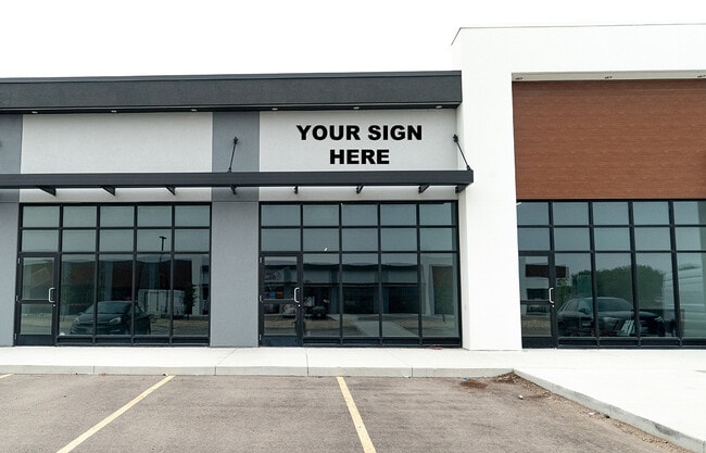 More details for 245 Lucas Av, Winnipeg, MB - Retail for Sale