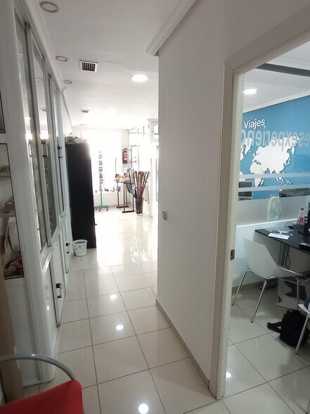 Commerce de détail dans Cáceres à vendre - Photo du bâtiment - Image 3 de 20