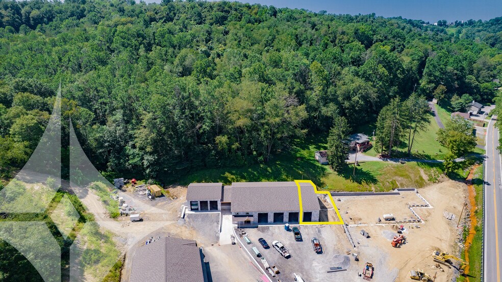 981 Canyon Rd, Morgantown, WV for lease - Primary Photo - Image 1 of 9