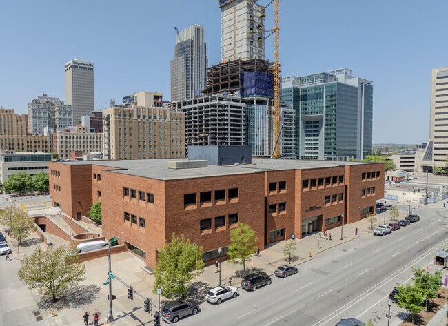 More details for 1313 Farnam St, Omaha, NE - Office for Sale