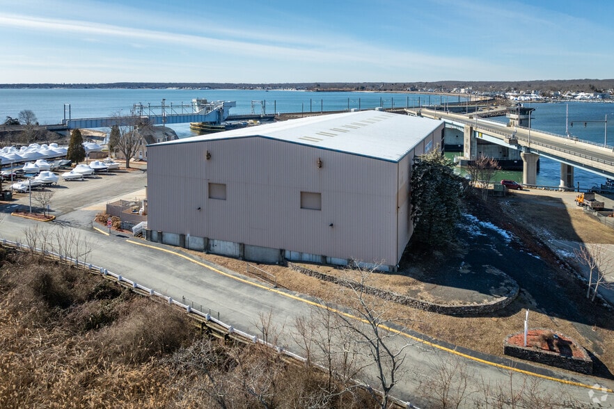 8 River St, Waterford, CT for sale - Building Photo - Image 2 of 6