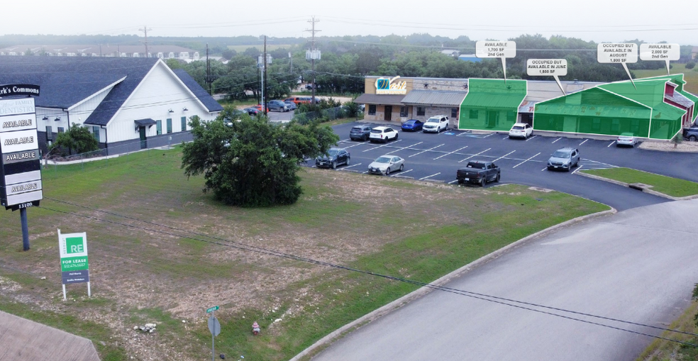 101 Jonathan Dr, Liberty Hill, TX à louer - Photo du bâtiment - Image 1 de 8