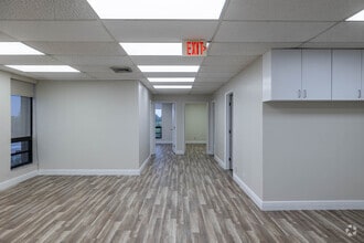 2500 Hollywood Blvd, Hollywood, FL for lease Interior Photo- Image 2 of 5
