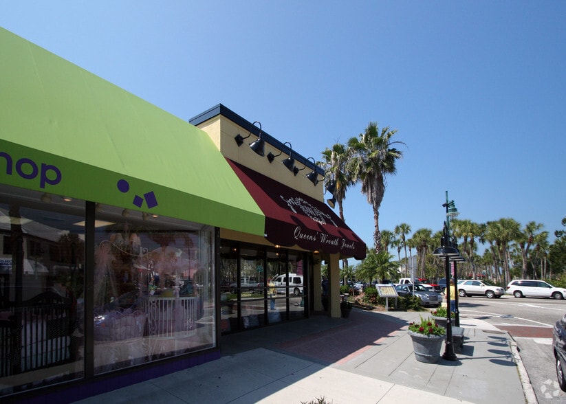 382 Saint Armands Cir, Sarasota, FL à louer - Photo du bâtiment - Image 2 de 17