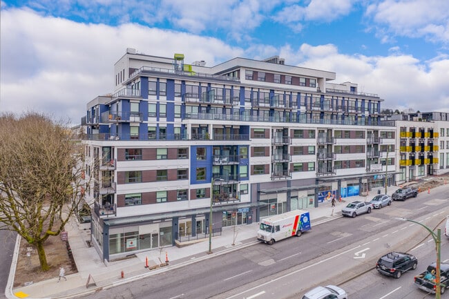 More details for 2453 Renfrew St, Vancouver, BC - Retail for Lease