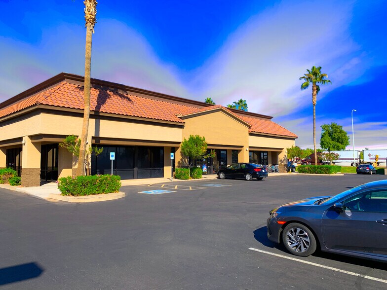 3002-3080 N Arizona Ave, Chandler, AZ à louer - Photo du bâtiment - Image 3 de 6