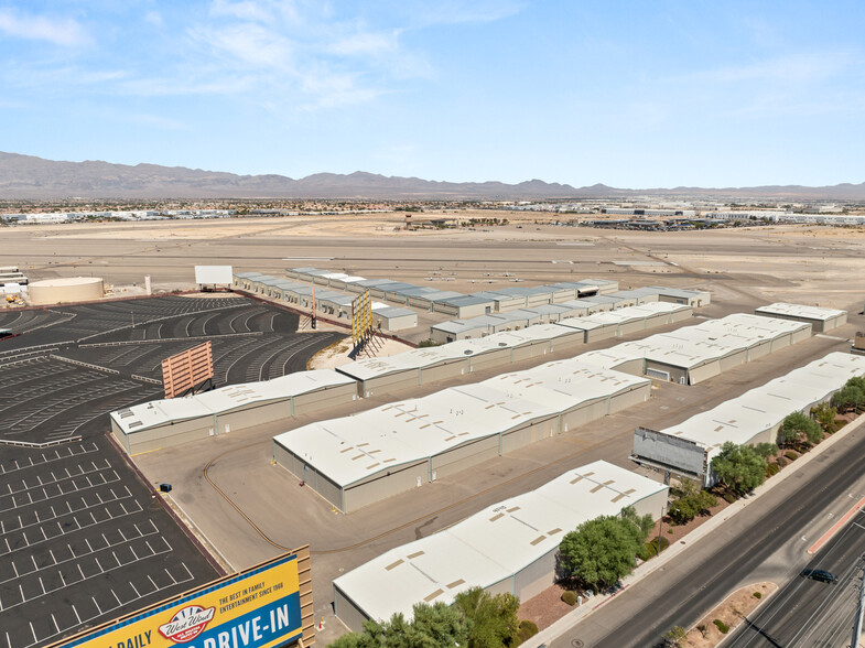 2730 Airport Dr, North Las Vegas, NV for lease - Building Photo - Image 3 of 34