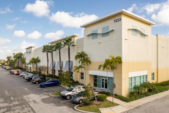 More details for 1333 N Jog Rd, West Palm Beach, FL - Industrial for Lease