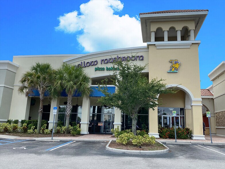 19063 Causeway Blvd, Brandon, FL à louer - Photo du bâtiment - Image 2 de 4